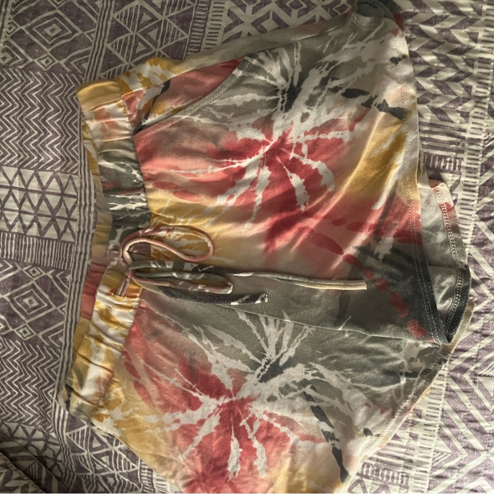 Tie-Dye Drawstring Shorts - Picture 4 of 5